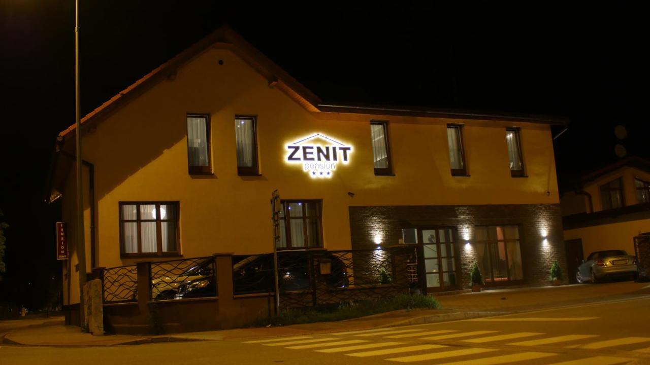 Penzion Zenit Прешов Экстерьер фото